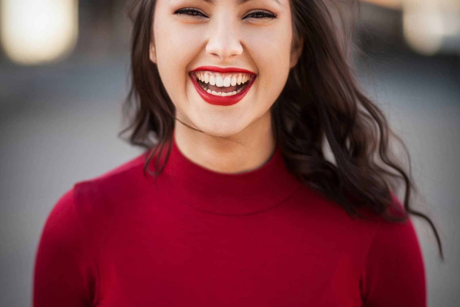 Closeup photography of woman smiling